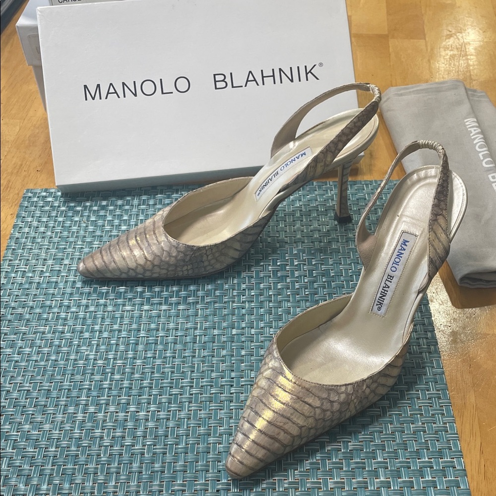Manolo Blahnik Textured Gold Slingback Heels